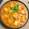 Meena Khanna का कुकस्नैप जब उन्होंने शाही मटर पनीर (Shahi matar paneer recipe in hindi) बनाया था।