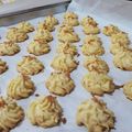 Cooksnap dari christophorinekarina untuk resep Sagu Keju Lumer