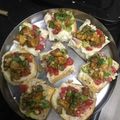 Anjana Sahil Manchanda का कुकस्नैप जब उन्होंने ब्रूशेटा (Bruschetta recipe in hindi) बनाया था।