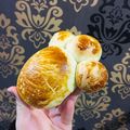 کوک اسنپ Gelareh .confectionery بعد از امتحان کردن نان کودک با طرح پنجه.