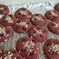 Cooksnap Penny Charles semasa beliau membuat Red Velvet Cookies *.