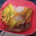 El cooksnap de Lau cortes cuando hizo Arepa rellena de calabacín y aguacate🥑🍘🥗.