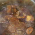 El cooksnap de lady alfaro cuando hizo Chamorros de res en salsa de birria.
