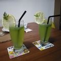 El cooksnap de Fiorella Delfino Presa cuando hizo Limonada detox ! Con apio, menta y limón.
