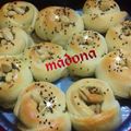 صورة من طبخات بنت الشام منى Madona ، شاركها بعد تجربة وصفة معجنات بعجينة العشر دقائق 😋💛