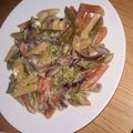 El cooksnap de Desire Callejas cuando hizo Macarrones carbonara con brócoli y cebolla morada.
