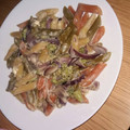 El cooksnap de Desire Callejas cuando hizo Macarrones carbonara con brócoli y cebolla morada.