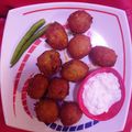 Chintal Kashiwala Shah's cooksnap of when they made મકાઈ ના ભજીયા (Makai Bhajiya Recipe In Gujarati).
