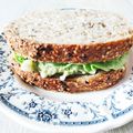 Cooksnap irar semasa beliau membuat Sandwich telur avocado.
