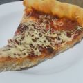 صورة من ام رياان❤️، شاركها بعد تجربة وصفة بيتزا بعجينة العشر دقائق 🍕