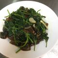 詩貴妃 的 皮蛋地瓜葉 cooksnap