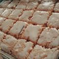 صورة من 𝙲𝚑𝚎𝚏 𝙵𝚊𝚝𝚒𝚖𝚊 👩🏻‍🍳 ، شاركها بعد تجربة وصفة كيكه الخشخش 🍰