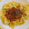 El cooksnap de Alex JC cuando hizo Raviolis de pollo asado con salsa de sobrasada y miel.