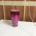 صورة من نسيم الصباح ، شاركها بعد تجربة وصفة عصير البنجر بالزبادي والفراولة والرمان 🥛🍓