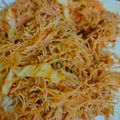 Cooksnap Anur Musa semasa beliau membuat Bihun Goreng Sos Tiram.