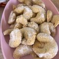 Kretlerné Kékesi Veronika Cooksnap-ja, amikor elkészítette a(z) Vaníliás kifli glutén- és tojásmentesen receptet.