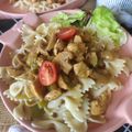 Cooksnap FZ Adzlin semasa beliau membuat 🍄🍗 CHICKEN STROGANOFF.
