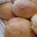 Sáfrány Rebeka Cooksnap-ja, amikor elkészítette a(z) Házi zsemle receptet.