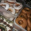 صورة من ام قصي الحرازي، شاركها بعد تجربة وصفة دونات لذيذه بمكونات بسيطه 😋😋
