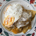 El cooksnap de Regina Hernandez cuando hizo Típicos chilaquiles en salsa verde.