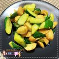 棠棠 的 虱目魚丸炒小黃瓜 cooksnap