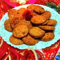 Madhu Jain का कुकस्नैप जब उन्होंने आटे की मीठी मठरी (aate ki mithi mathri recipe in Hindi) बनाया था।