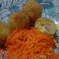El cooksnap de Marina Rojas cuando hizo Bombas de papa rellenas de queso y de queso y paleta!!.