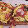 El cooksnap de Aimara Fariña cuando hizo Tostada francesa con huevos revueltos y panceta.