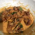 Cooksnap Anis semasa beliau membuat Ayam masak butter.
