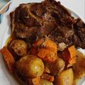 Cooksnap από dcroula στη συνταγή Χοιρινές μπριζόλες 🥩 με πατάτες baby 🥔 και πορτοκάλι 🍊 στο φούρνο!