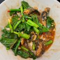 รูป Cooksnap ของ ไข่หวานมันเป็นแมว เมื่อเขาทำ คะน้าปลากระป๋อง