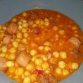 El cooksnap de DelicIANNcook cuando hizo Garbanzos con salchichas ideales para niños.