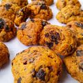 Cooksnap Nay's Kitchen semasa beliau membuat Soft Cookies Chocolate Chips.