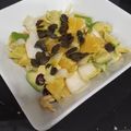 El cooksnap de Becky cuando hizo Ensalada de aguacate y naranja con arándanos deshidratados y almendras.