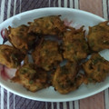 Dr. Pushpa Dixit का कुकस्नैप जब उन्होंने पालक मिक्स पकौड़ा (Palak mixed Pakoda recipe in hindi) बनाया था।