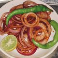 Nirmala Rajput का कुकस्नैप जब उन्होंने लच्छा मसाला प्याज(Laccha Masala pyaz recipe in hindi) बनाया था।