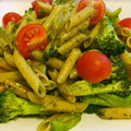 El cooksnap de Irene-Guirao cuando hizo Pasta con pesto de aguacate y nueces.