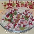 Vandana Johri का कुकस्नैप जब उन्होंने फ्रूट रायता (Fruit Raita Recipe in Hindi) बनाया था।