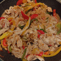 El cooksnap de Damaris Lobo cuando hizo Noodles de arroz con pollo y verduras.