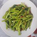 รูป Cooksnap ของ Chompoo เมื่อเขาทำ ผัดผักบุ้งน้ำมันหอย