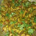 Divya Parmar Thakur का कुकस्नैप जब उन्होंने मशरूम मटर मसाला (mushroom matar masala recipe in Hindi) बनाया था।