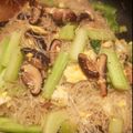 รูป Cooksnap ของ Lucklyme888@yahoo.com เมื่อเขาทำ ผัดวุ้นเส้นใส่หมูสับใส่ไข่