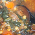 El cooksnap de Vianey Arzate cuando hizo Garbanzos estofados con chorizo y espinacas.