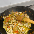 El cooksnap de Matri BenAlTorru cuando hizo Mie-Noodles con pollo, verduras y salsa de ostras.