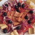 El cooksnap de aloka cuando hizo Ensalada ibicenca, trío de ases: tomate, aceite y fuet.