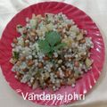 Vandana Johri का कुकस्नैप जब उन्होंने आलू साबूदाना खिचड़ी (Aaloo Sabudana khichdi) बनाया था।