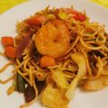 Cooksnap-ul lui Alina's Tasty Recipes atunci când a preparat Noodles cu creveți și legume.