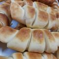 صورة من براءة هلال ، شاركها بعد تجربة وصفة وصفه كرواسون على طريقتي سهله جدا 😋😋