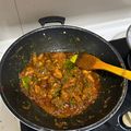 Cooksnap Zara Rania semasa beliau membuat Rendang ayam.