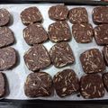 12554創世's cooksnap of when they made ｜甜點｜巧克力杏仁手工餅乾Chocolate Almond Cookies.